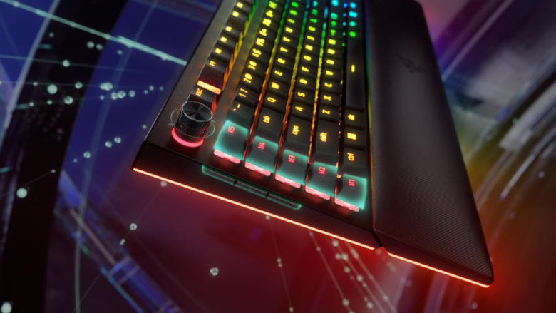 Razer BlackWidow V4 Pro Gaming Tastatur (gelbe Switches)_4