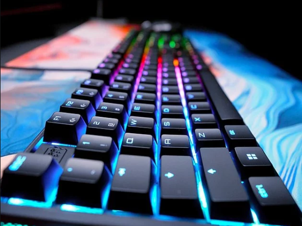 Cherry Xtrfy MX 3.1 Gaming-Tastatur, USB-Anschluss_5