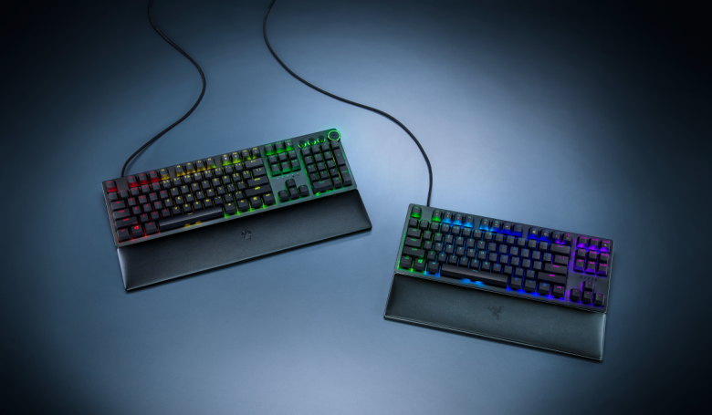 Razer Huntsman V2 Gaming Tastatur (lila Switches)_1
