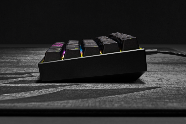 Corsair K65 RGB Mini 60% Mechanical Gaming Tastatur_2
