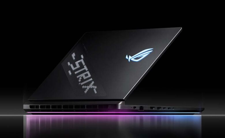 ASUS ROG Strix SCAR 18 G835LX-SA002W_1