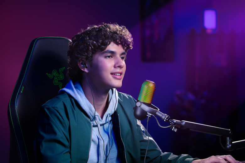 Razer Seiren V3 Chroma USB-Mikrofon_2