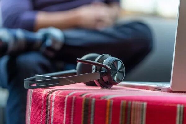 Poly Voyager Focus 2-M USB-C-Headset incl. Ladestation_3