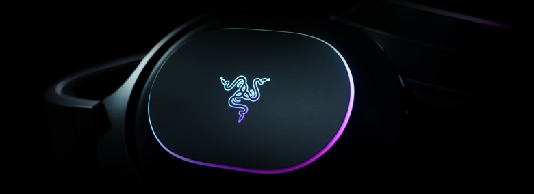 Razer Barracuda X Chroma Phantom White Edition_1