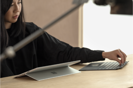 Microsoft Surface Pro Keyboard mit Stiftaufbewahrung - schwarz_3