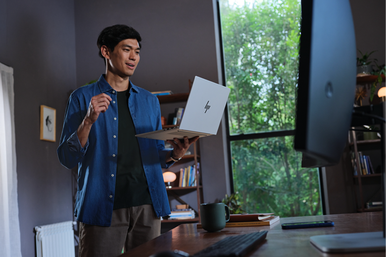 EliteBook 8 G1i 16 Glacier Silver Hero: Arbeiten mit einem HP Notebook